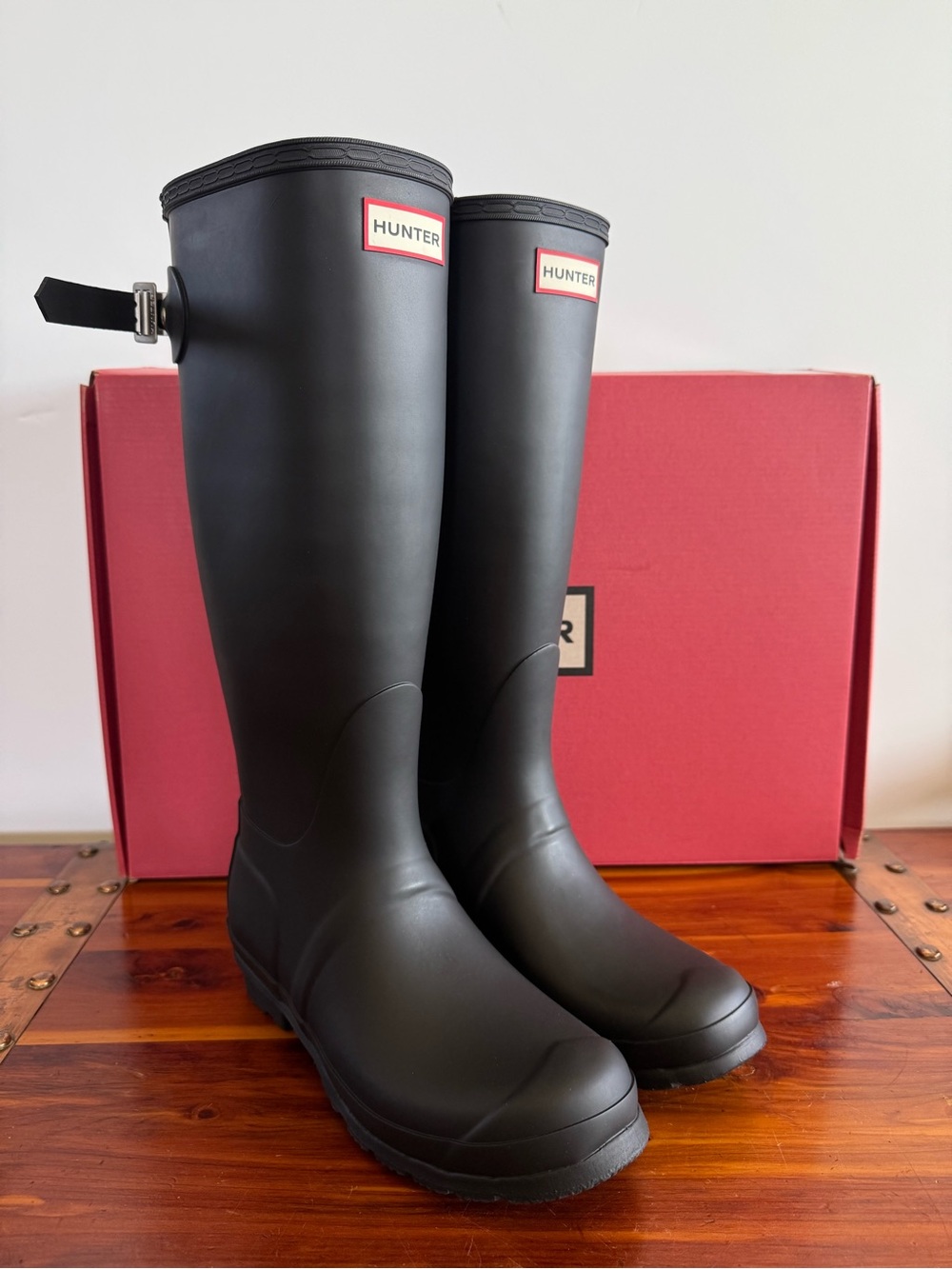 Hunter Original Tall Back Adjustable Rain Boots Black Women’s 7 NIB